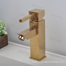 Gold Rilievo Quadratische Form Einhand Badezimmer Wasserhahn Becken Wasserhähne Mixer